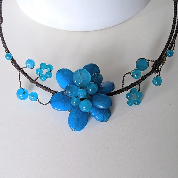 Turquoise Flower Choker Necklace For Women - Picture 8 of 11